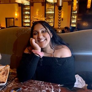 Meet your Posher, Karina